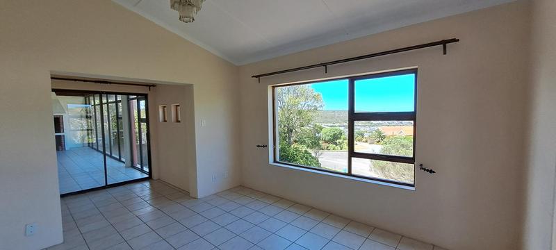 4 Bedroom Property for Sale in Stilbaai Wes Western Cape